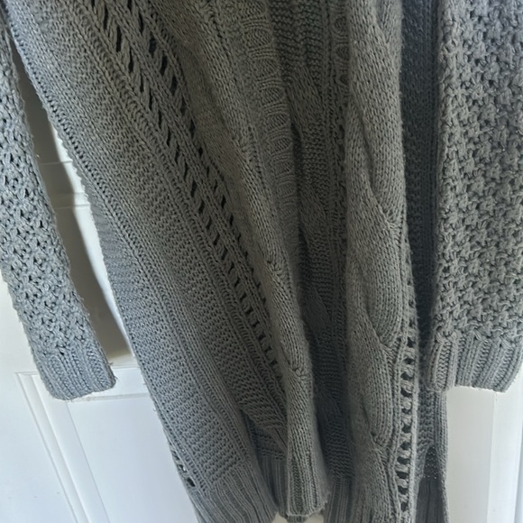 BP Cardigan - Picture 5 of 8